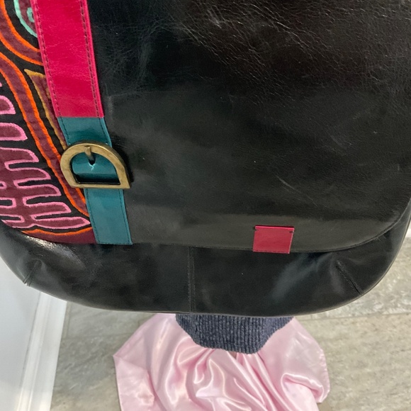 Columbian black leather crossbody - Picture 8 of 9